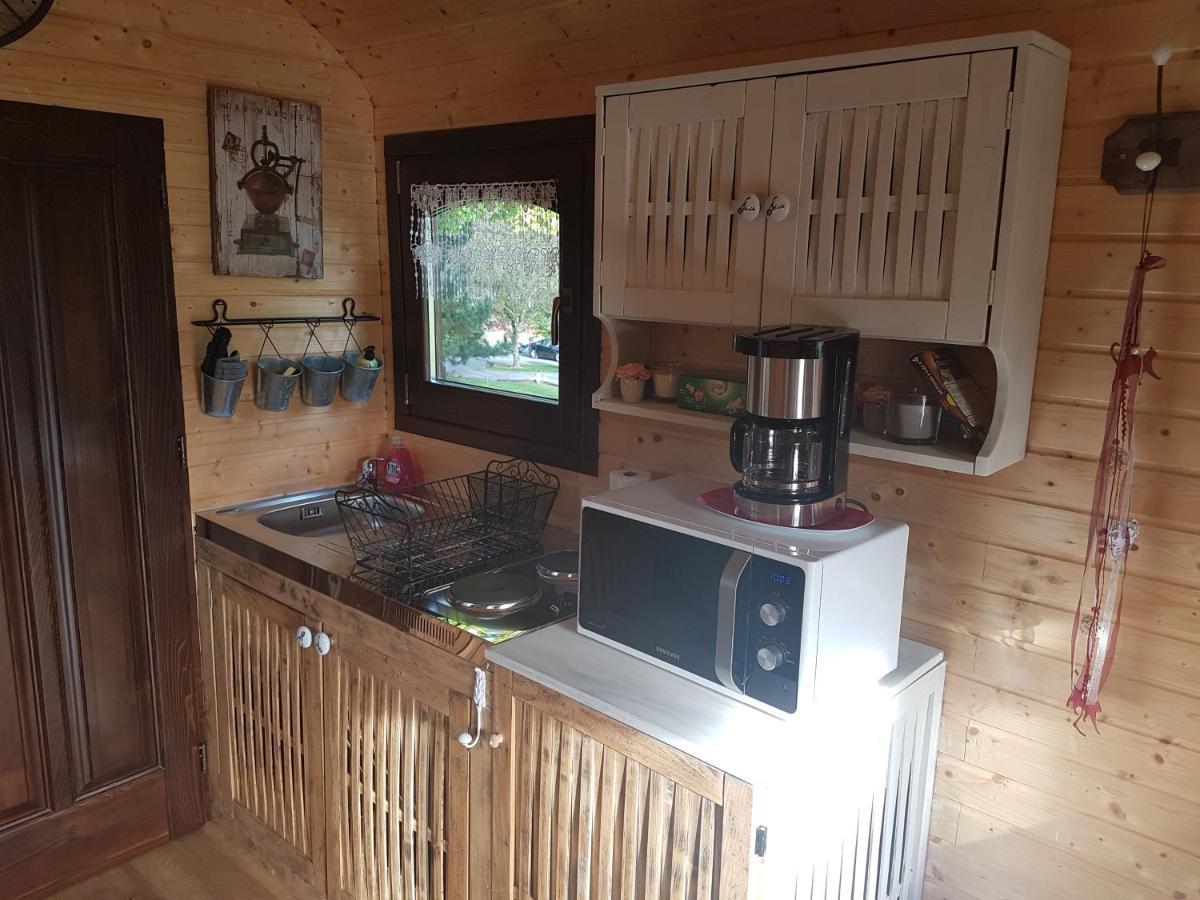 Roulotte Panoramique Du Moulin Bed and Breakfast Châtillon-sur-Marne Εξωτερικό φωτογραφία